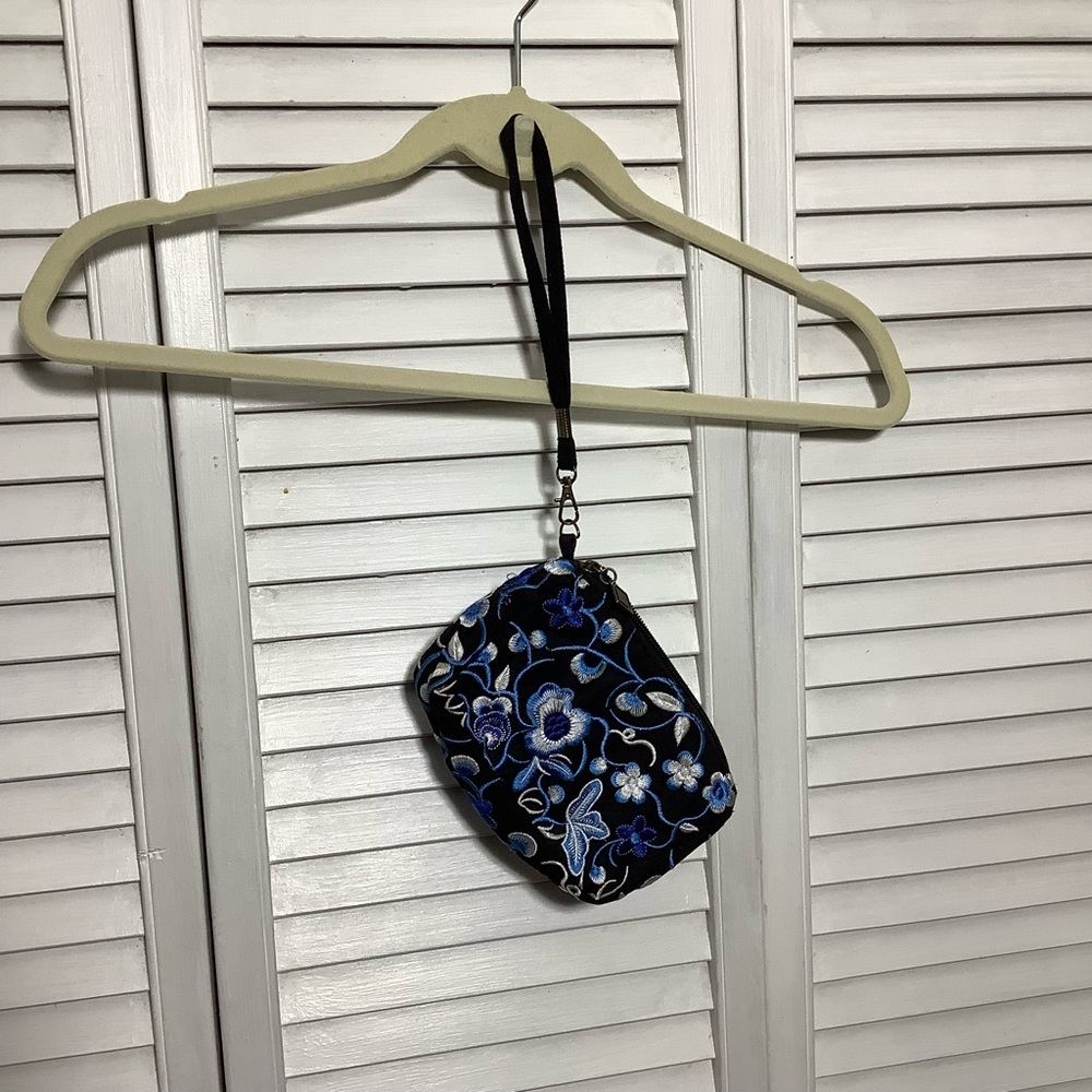 Embroidered Flower Wristlet Bag - Picture 2 of 10